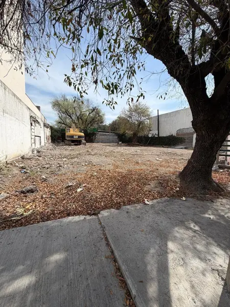 Terreno en venta en Del Valle, San Pedro Garza García — foto 2 de 3