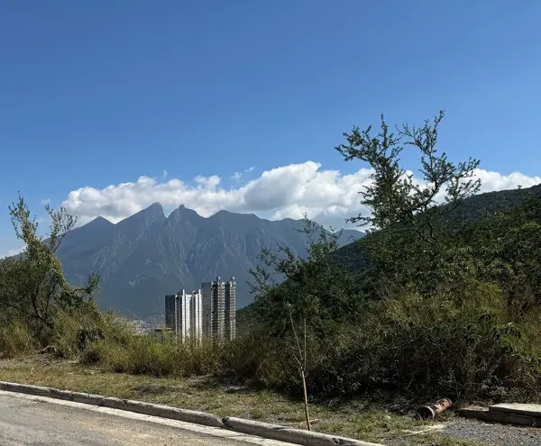 Terreno en venta en Renacimiento, Monterrey — foto 3 de 4