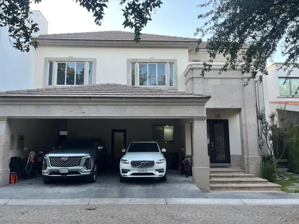 CASA EN VENTA, LOS CALLEJONES