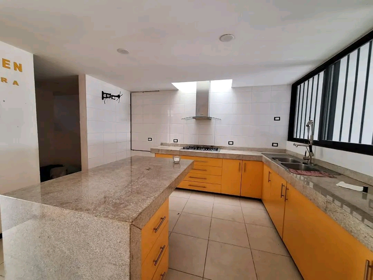 Casa en venta en Residencial Las Cumbres, Xalapa — foto 1 de 19