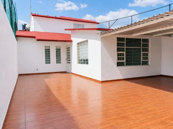 Casa en venta en San Lorenzo Tepaltitlán Centro, Toluca — foto 2 de 8