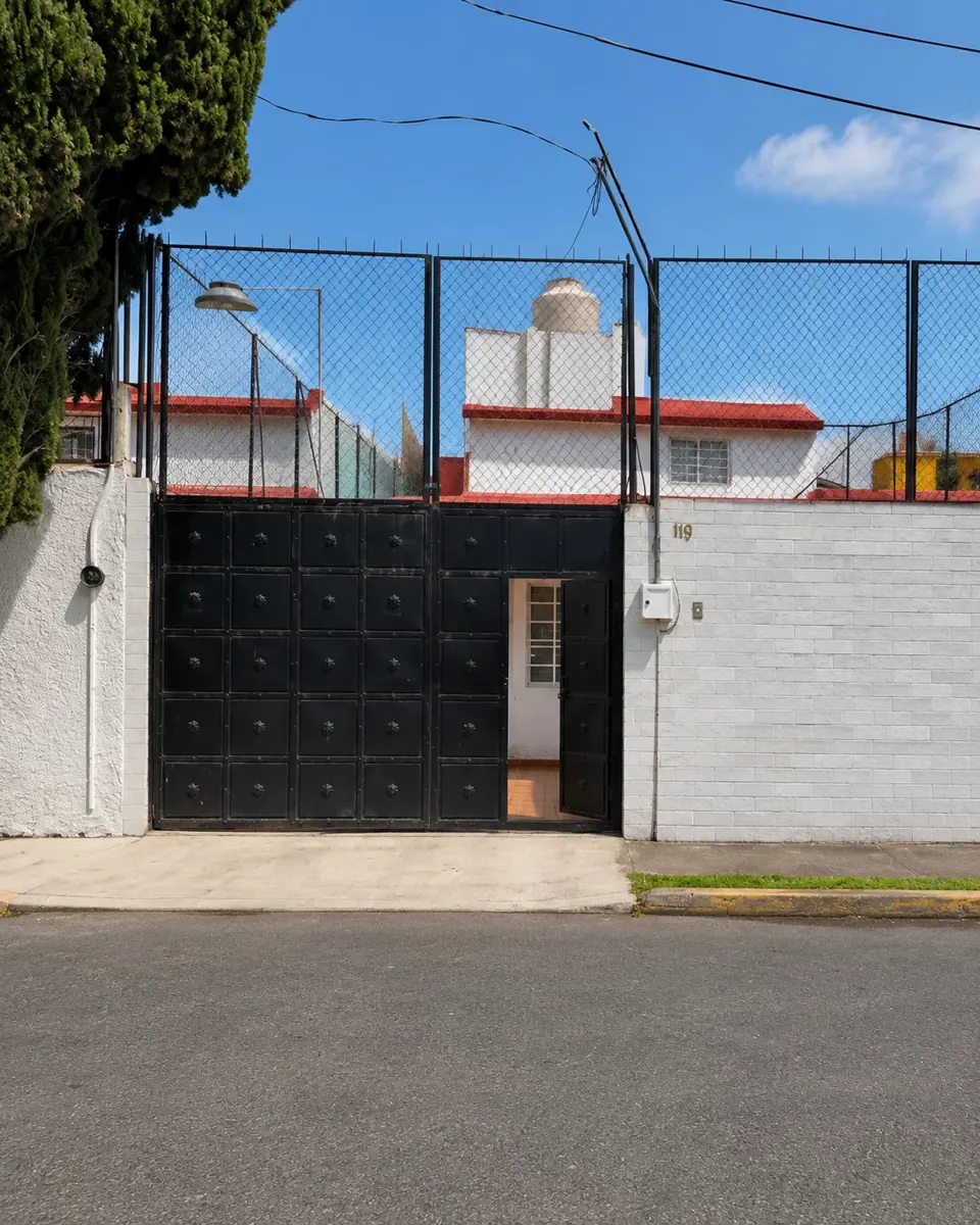 Casa en venta en San Lorenzo Tepaltitlán Centro, Toluca — foto 1 de 8
