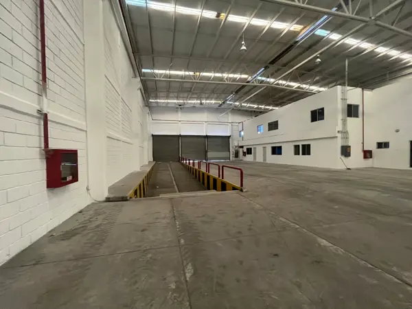 Bodega en renta en Aeropuerto, Frontera — foto 3 de 17