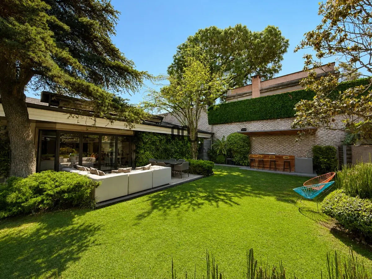 Casa en venta en Bosque de las Lomas, Miguel Hidalgo — foto 1 de 38