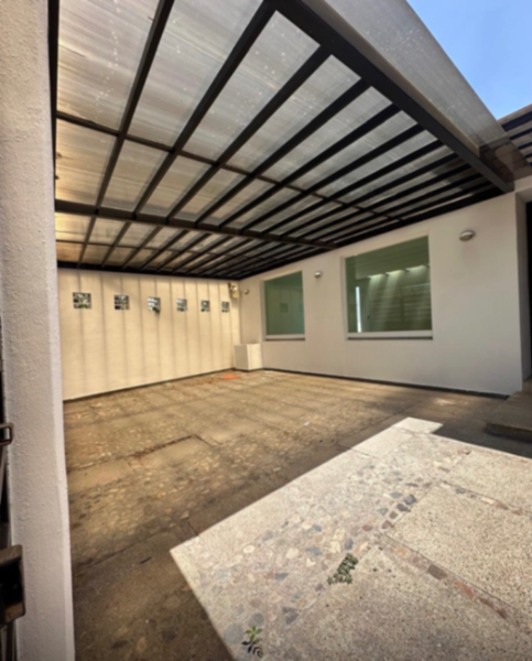 Casa en venta en Gran Jardin, León — foto 2 de 14