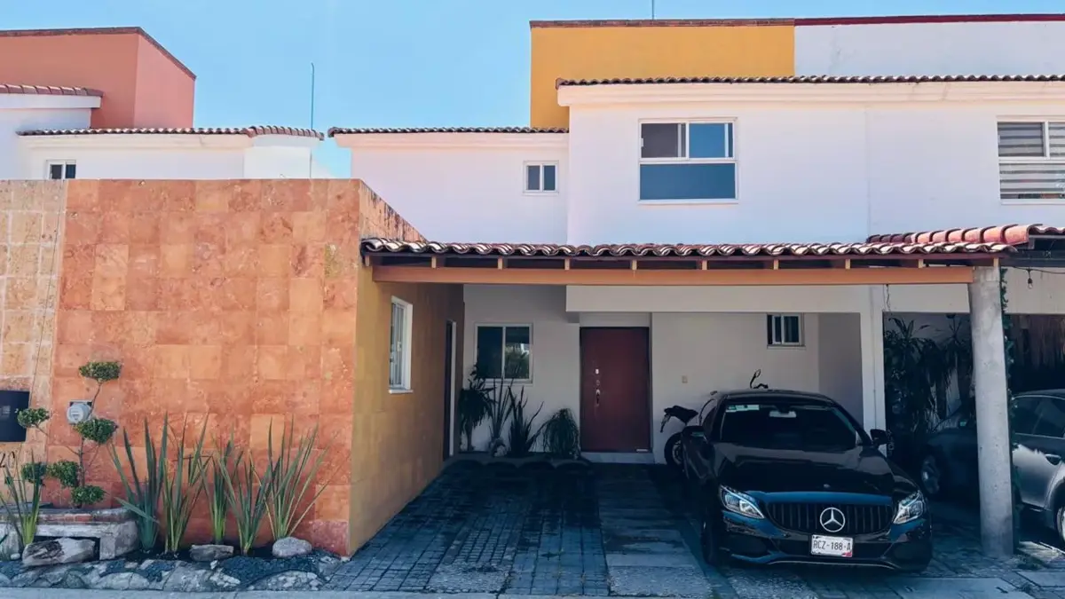 Casa en venta en San Bernardino Tlaxcalancingo, San Andrés Cholula — foto 1 de 5