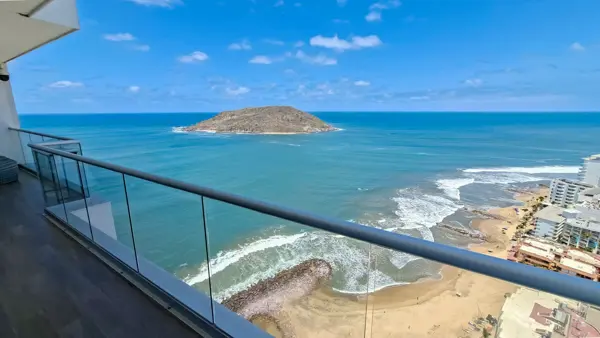 CONDO DE PLAYA 3 RECS con 2 balcones XL en ELEVE Zona DOrada