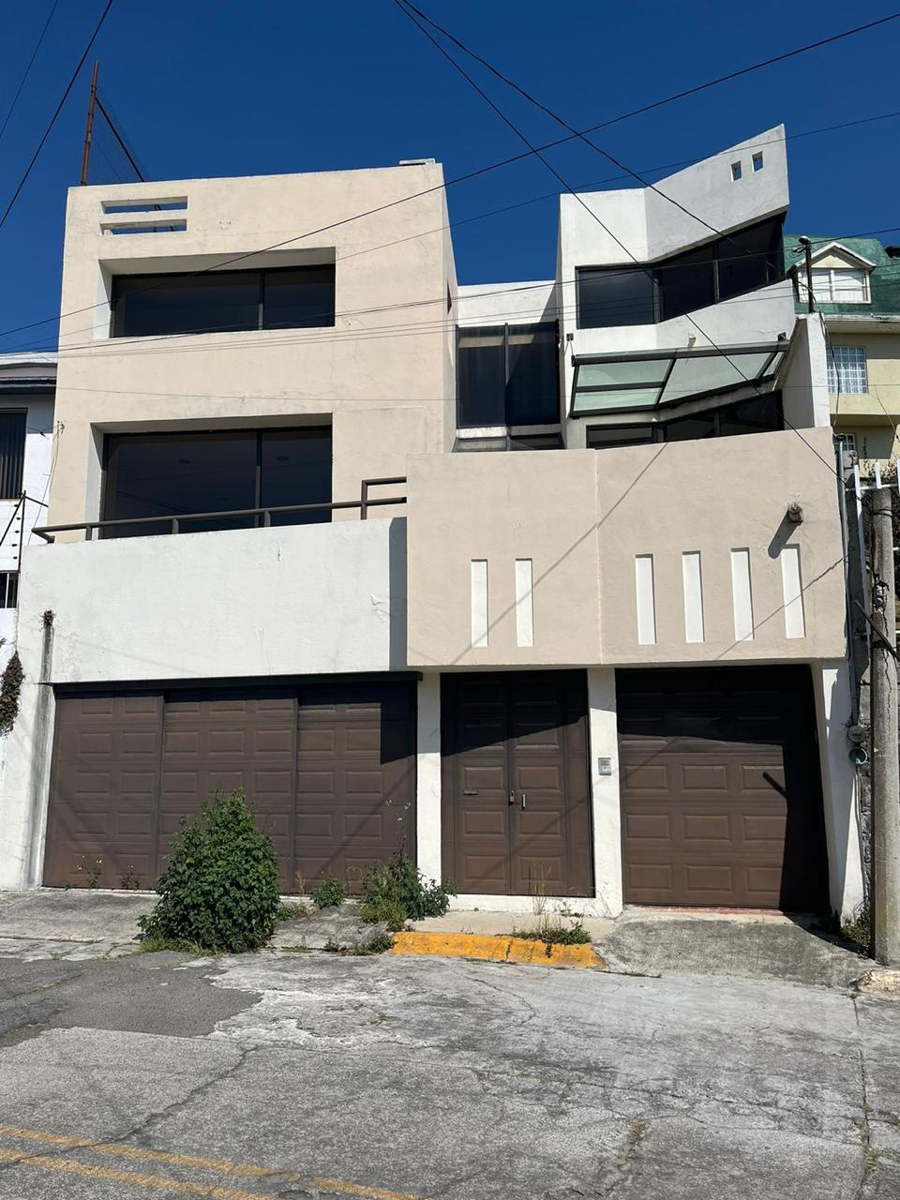 Casa en renta en Lomas Altas, Toluca — foto 1 de 9