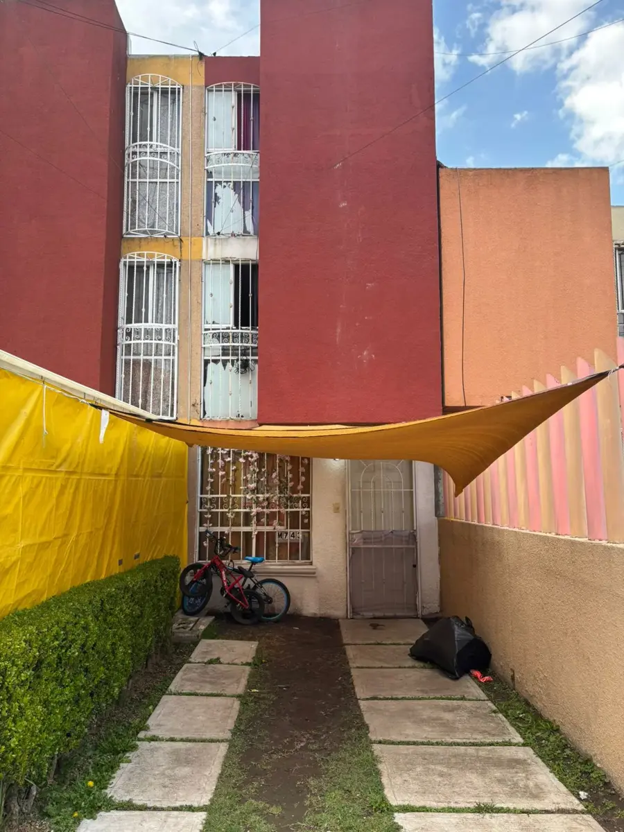 Casa en venta en Santa Maria Totoltepec, Toluca — foto 1 de 13