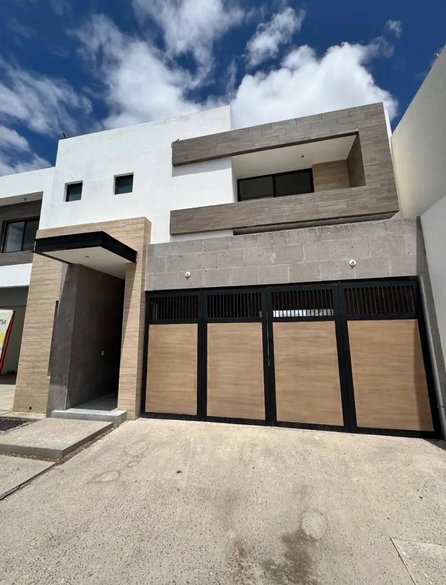 Casa en venta en Los Viñedos, Torreón — foto 1 de 10