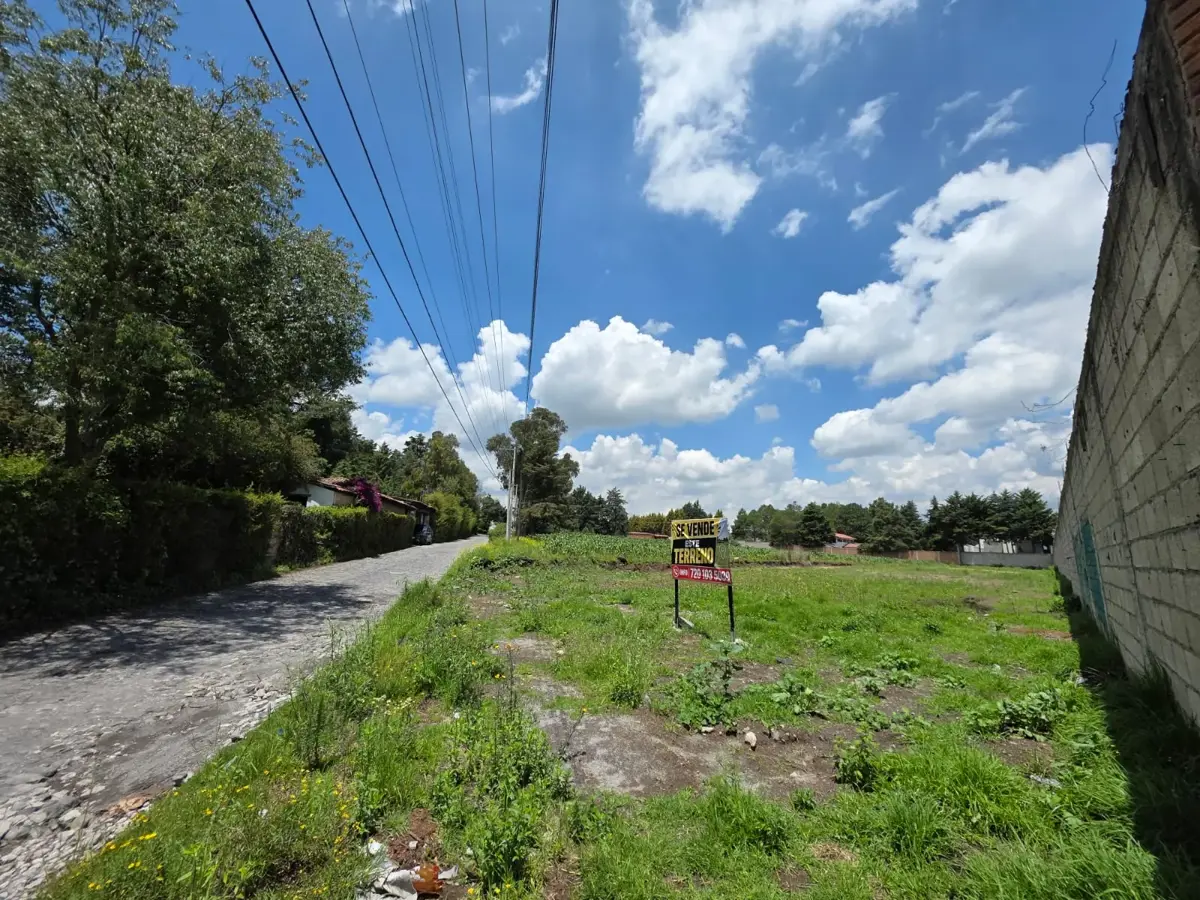 Terreno en venta en Cacalomacán Centro, Toluca — foto 1 de 8