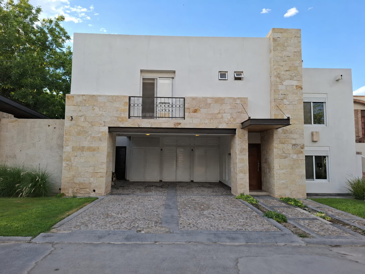 Casa en venta en Las Trojes, Torreón — foto 1 de 11