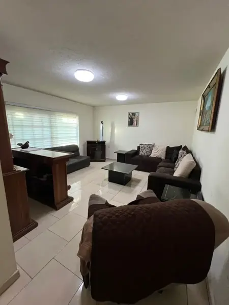 CASA EN VENTA EN EL ROSARIO A 5 MINUTOS DE PLAZAS COMERCIALES CASA EN VENTA EN EL ROSARIO A 5 MINUTOS DE PLAZAS COMERCIALES