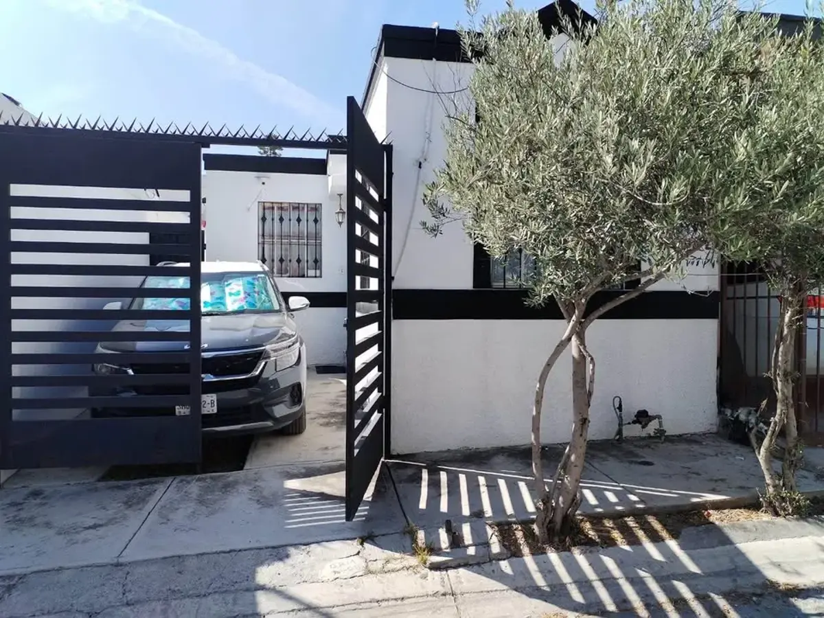 Casa en venta en Villas de Oriente, Juárez — foto 1 de 10