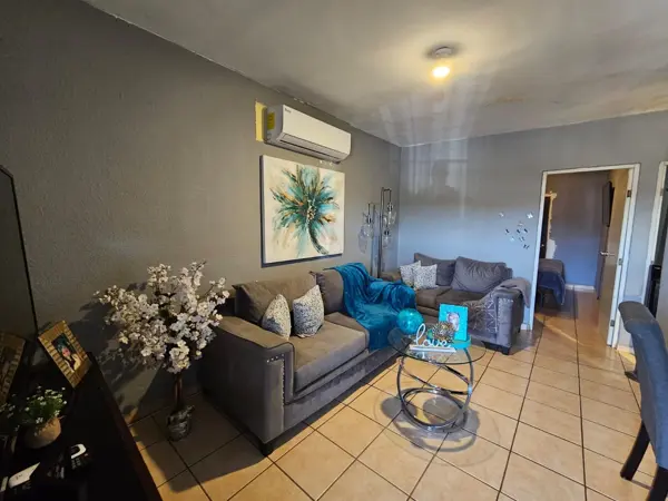 Casa en renta en Villa las Lomas, Mexicali — foto 3 de 13