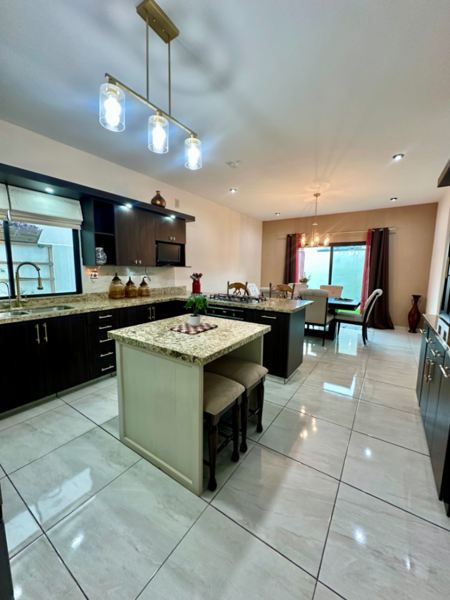 Casa en venta en Torrealta Residencial, Saltillo — foto 3 de 18