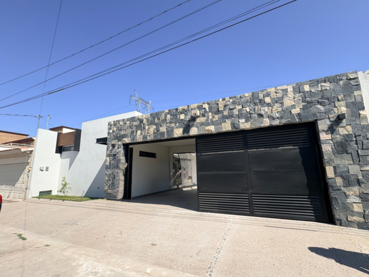 Casa en venta en Residencial Frondoso, Torreón — foto 1 de 13