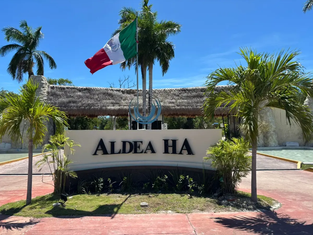 Terreno en venta en Puerto Morelos, Puerto Morelos — foto 1 de 15