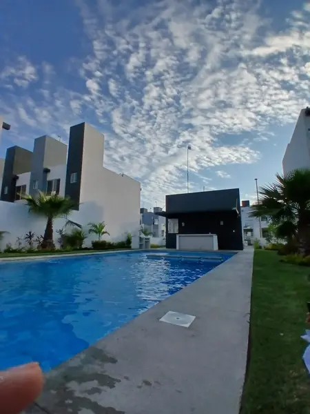 Renta de Casa en Bahía de Banderas, Valle Esmeralda con Alberca y Jardín