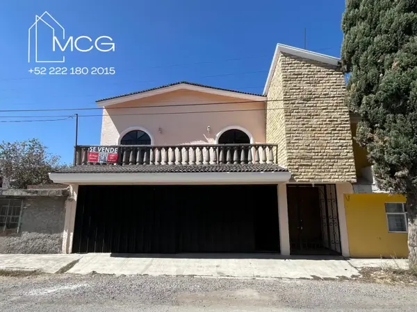 Casa en Venta en 16 de Septiembre Sur, Puebla - Amplia Residencia con Jardín y Amenidades