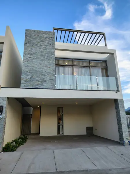 ¡estrena Casa! | Residencia Nueva a Solo 15 Minutos del Casco de Santiago — foto 1 de 34