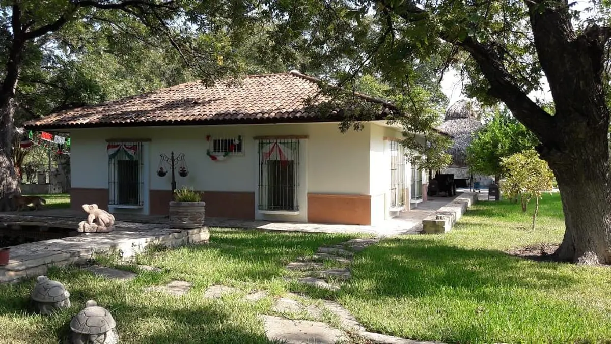 Finca-Rancho en venta en Bustamante, Bustamante — foto 1 de 15