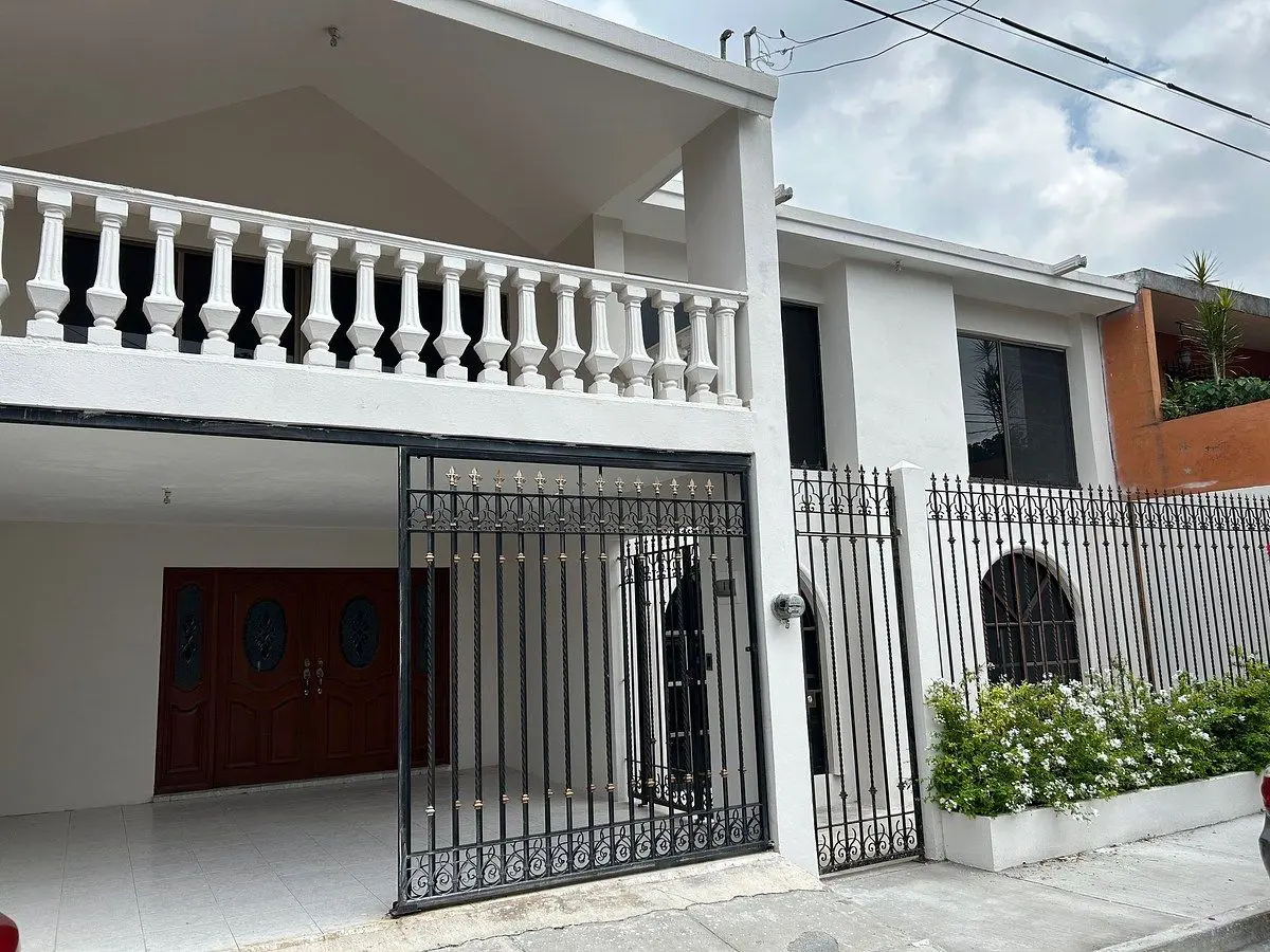 Casa en venta en Residencial Periférico, San Nicolás de los Garza — foto 1 de 11