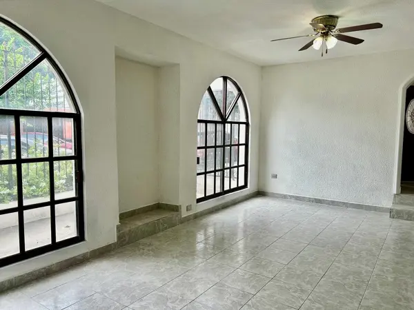 Casa en venta en Residencial Periférico, San Nicolás de los Garza — foto 2 de 11