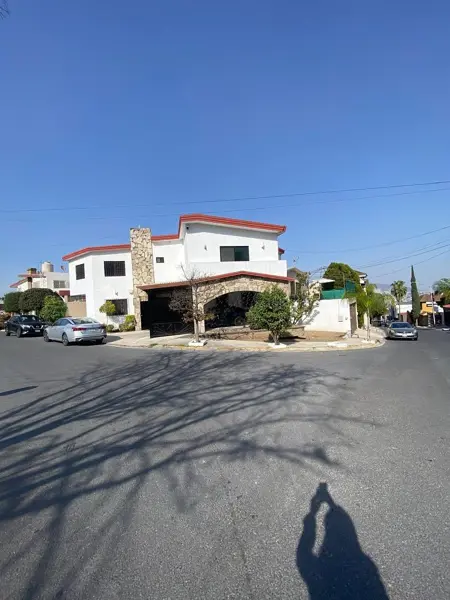 Casa en venta en Las Cumbres 4 Sector  A, Monterrey — foto 2 de 21