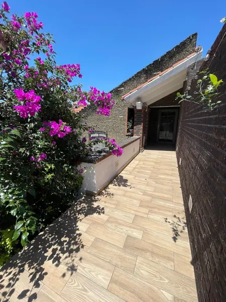 CASA EN VENTA EN CUMBRES SEGUNDO SECTOR