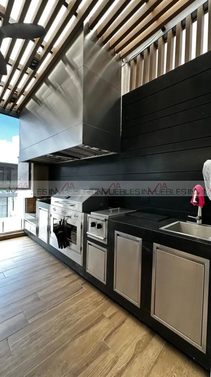 Casa en venta en Península, García — foto 1 de 20