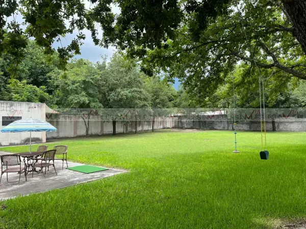 Jardines de Santiago (Santiago, NL)