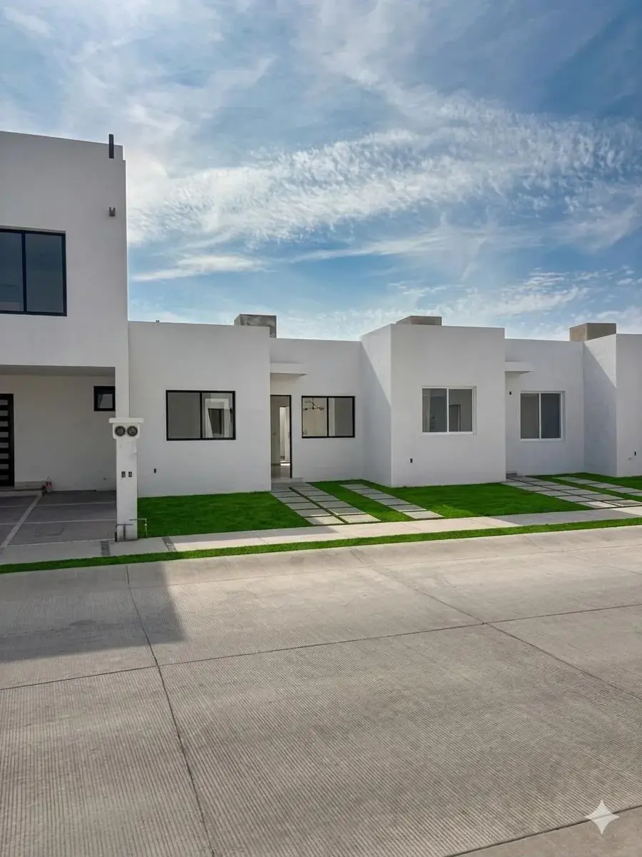 Casa en venta en Silao Centro, Silao de la Victoria — foto 1 de 15
