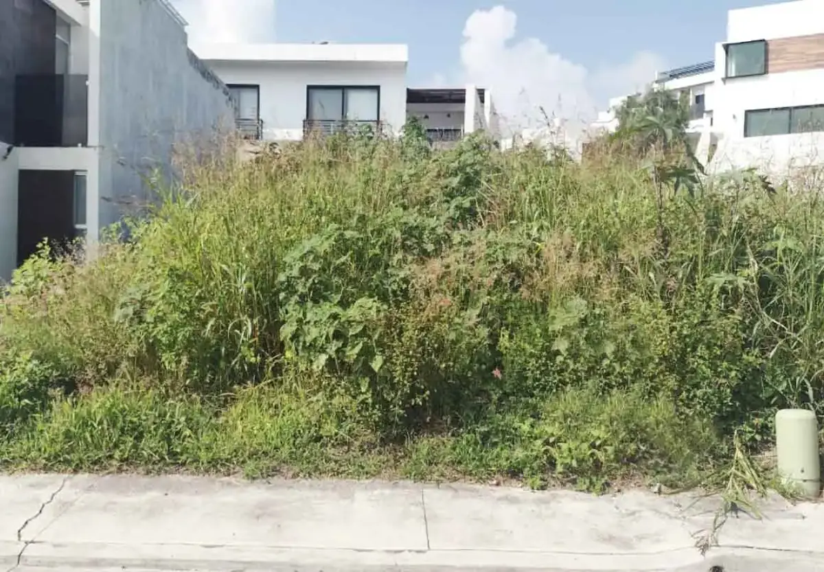 Terreno en venta en Paseo del Parque, Morelia — foto 1 de 6