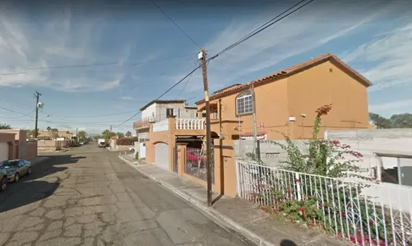 Casa en venta en Independencia, Mexicali — foto 3 de 10