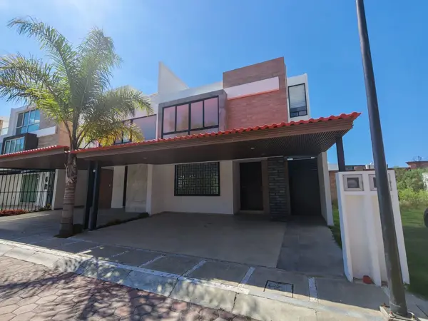 Casa en Venta, en Fraccionamiento, Morillotla, San Andrés Cholula, Puebla