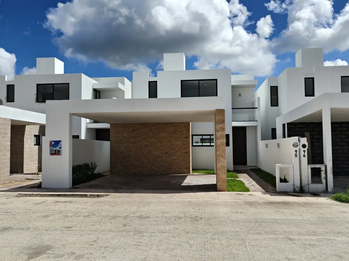 Casa en venta en Gran San Pedro Cholul, Mérida — foto 1 de 16
