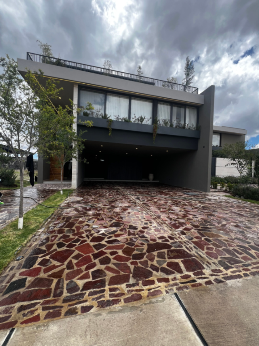 Casa en venta en La Campiña del Bosque, León — foto 1 de 15