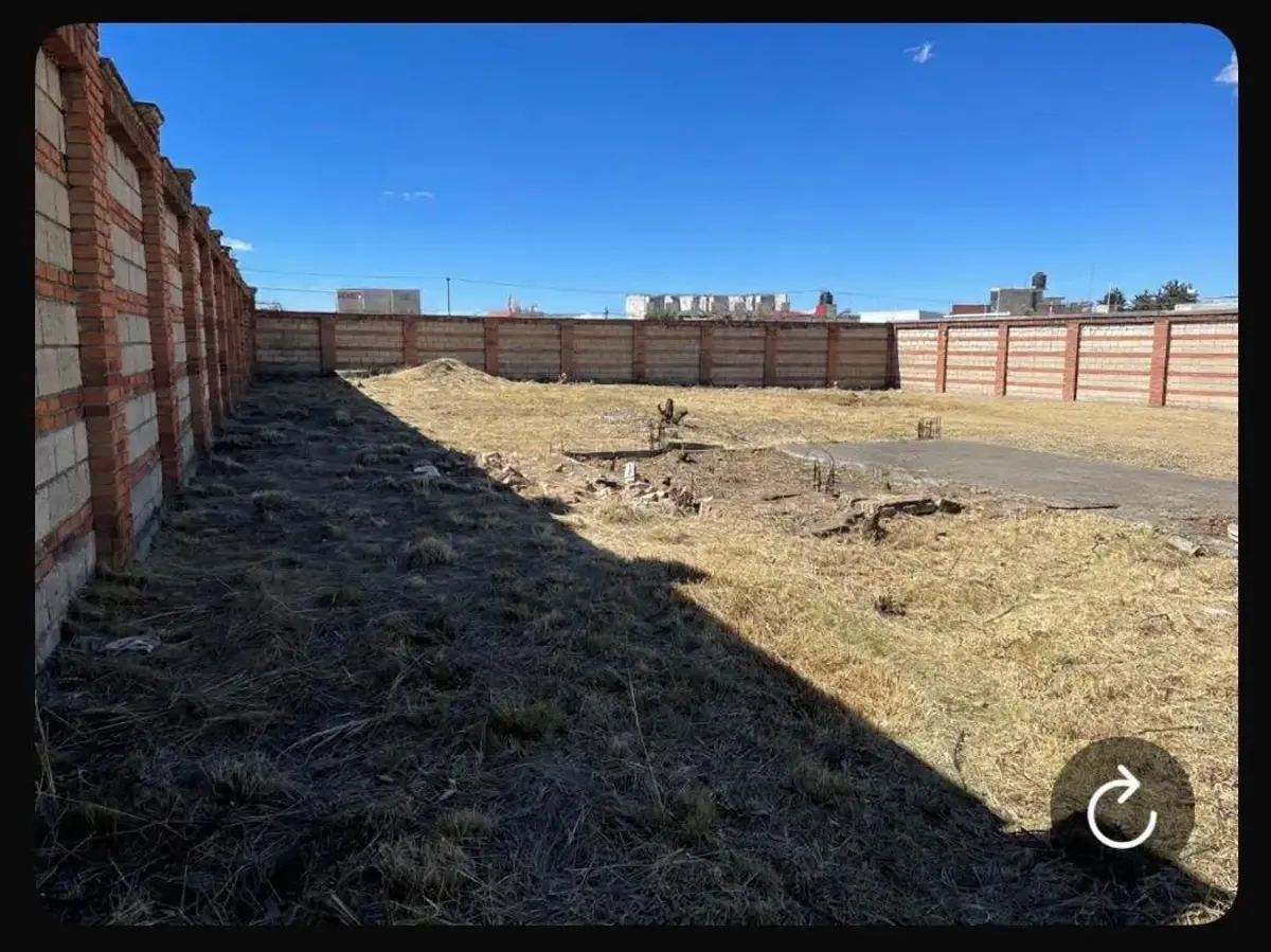 Terreno en venta en Cacalomacán Centro, Toluca