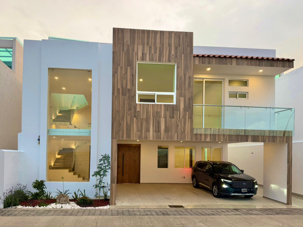 Casa en venta en San Salvador Tizatlalli, Metepec — foto 2 de 24