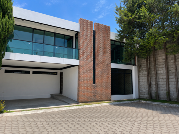 Casa en venta en Tulancingo 
Casa de arquitectura contemporánea con acabados premium