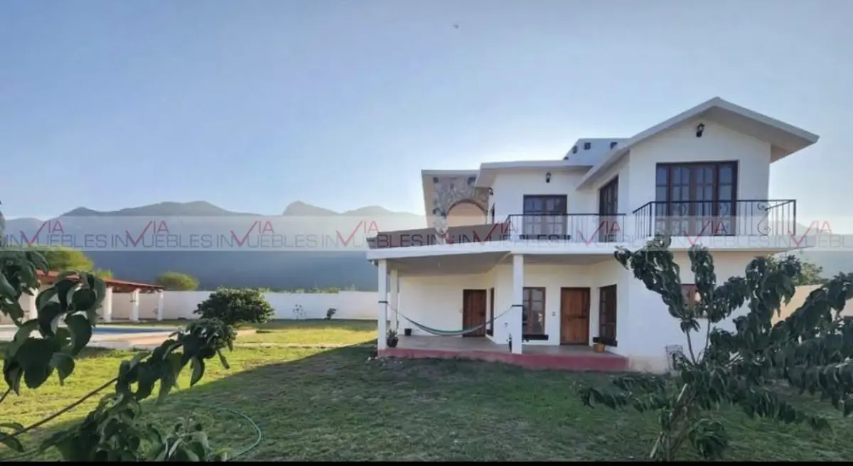 Casa en venta en Urrutias, Salinas Victoria — foto 1 de 11