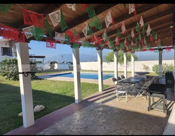 Casa en venta en Urrutias, Salinas Victoria — foto 2 de 11