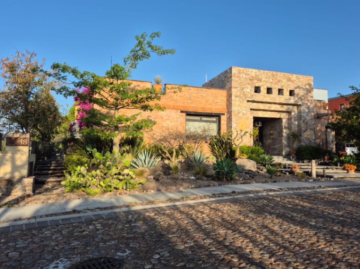 Casa en venta en Viñedos de San Miguel, Comonfort — foto 1 de 38