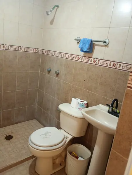 Casa en venta en Rodolfo Landeros Gallegos, Aguascalientes — foto 3 de 22