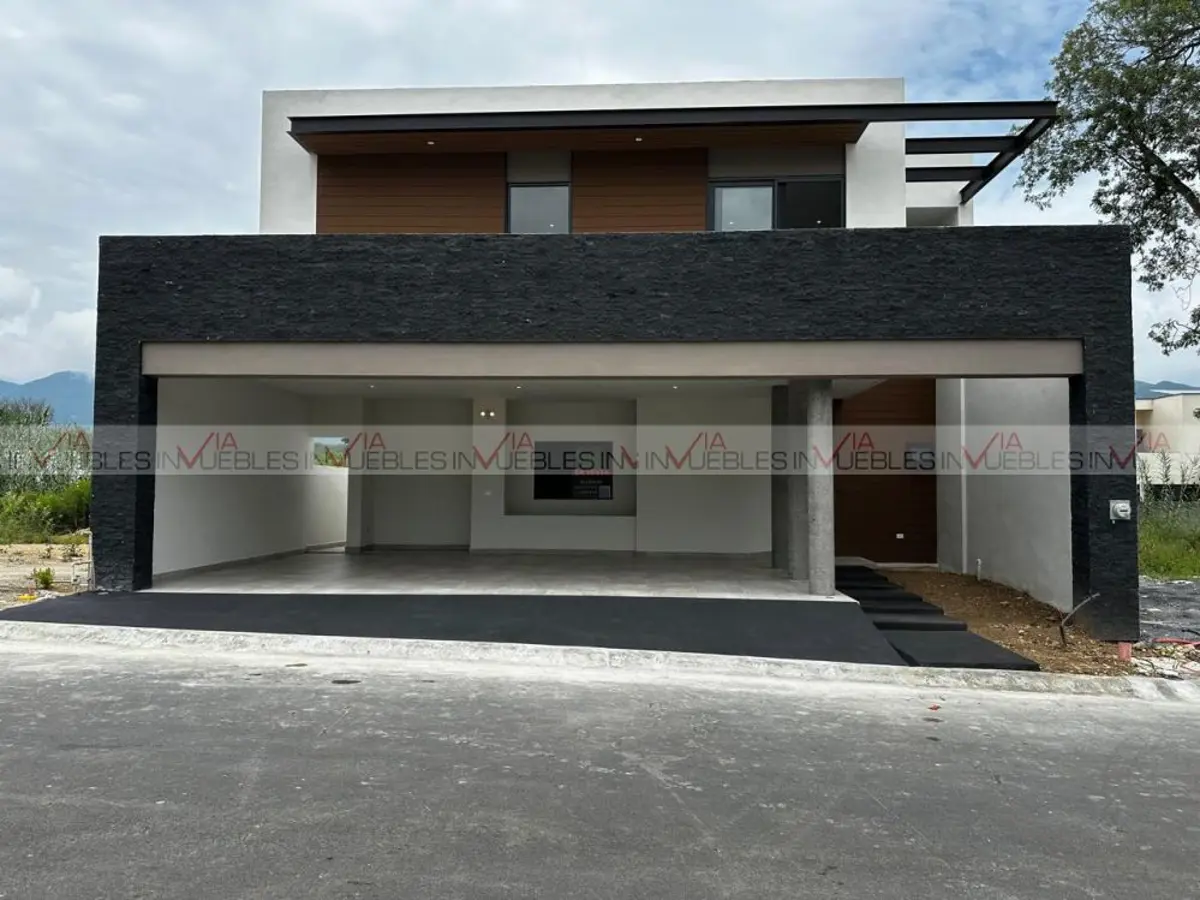 Casa en venta en Valle de Santiago, Santiago — foto 1 de 20
