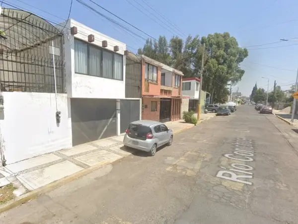 Casa en venta en Jardines de San Manuel, Puebla — foto 3 de 10