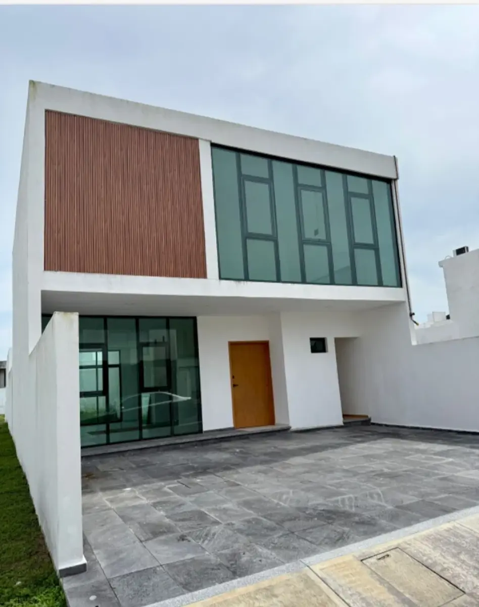 Casa en venta en Lomas de la Rioja, Alvarado — foto 1 de 5