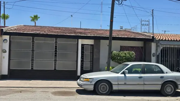 Casa de 1 piso frente área verde Casa de 1 piso frente área verde