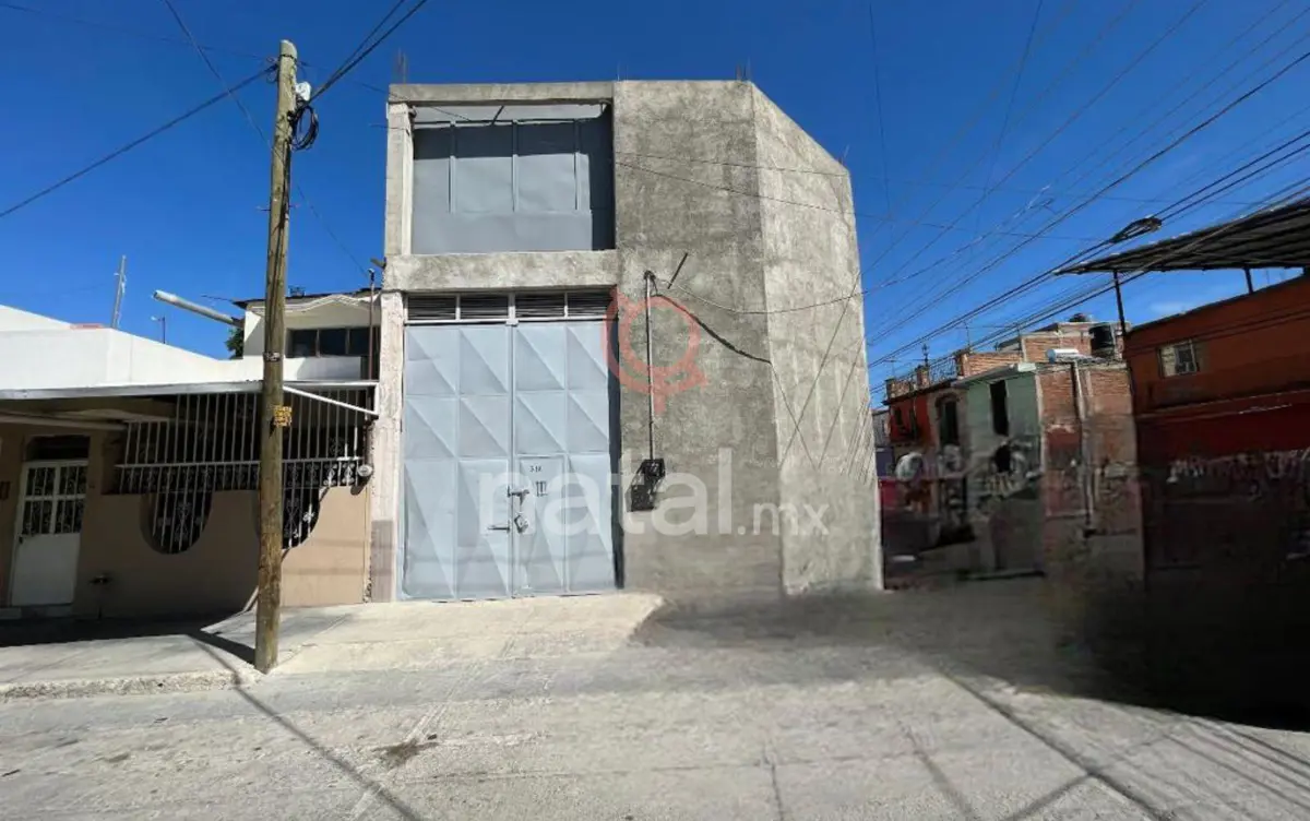Bodega en venta en Santa Maria del Granjeno, León — foto 1 de 16
